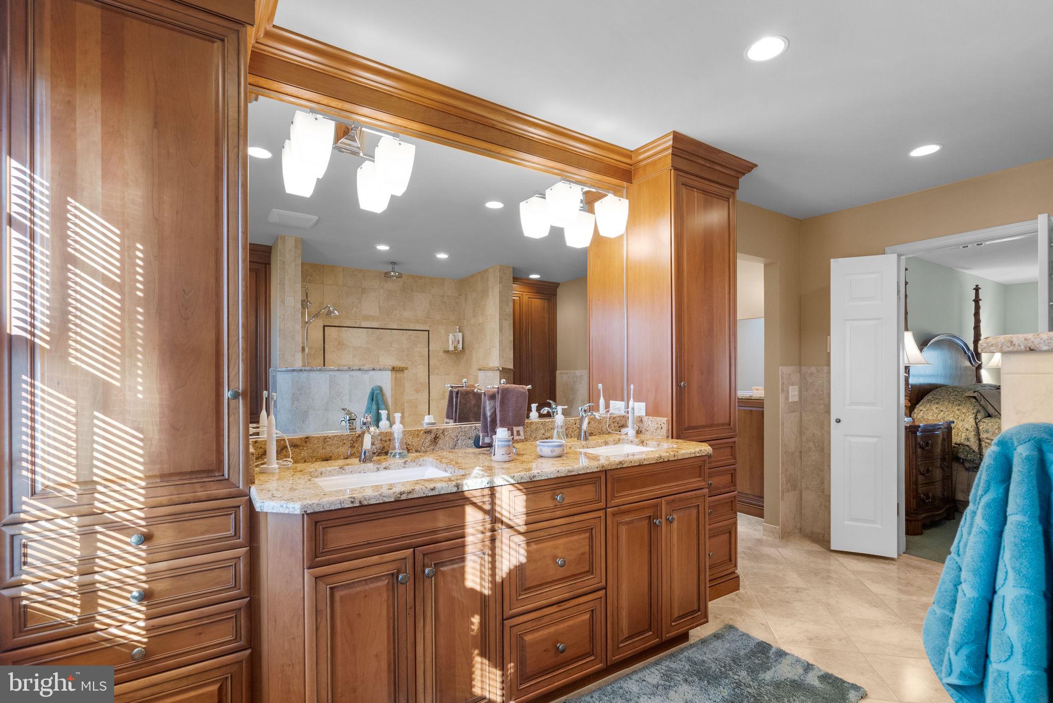 531 POINT FIELD DRIVE