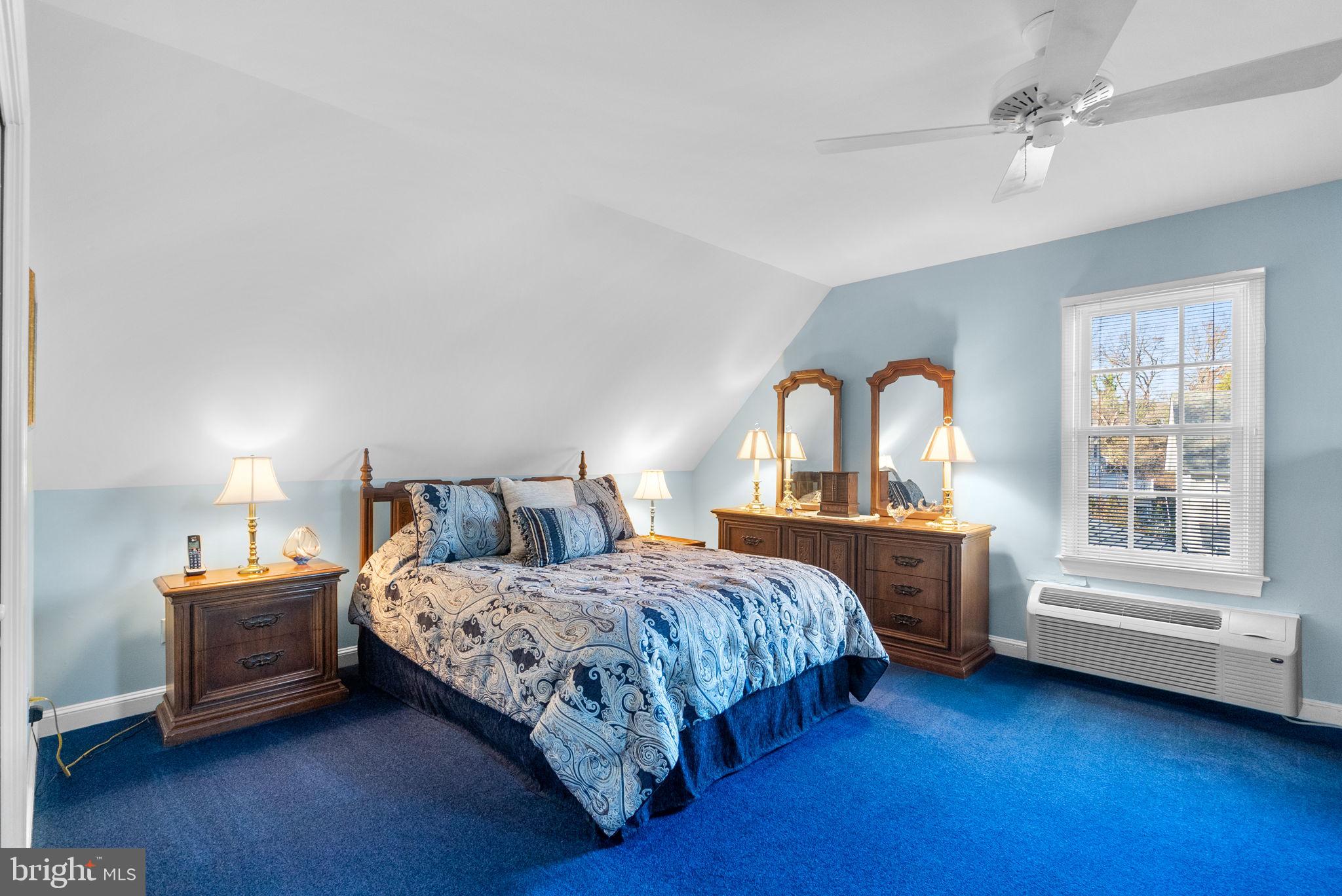 531 POINT FIELD DRIVE