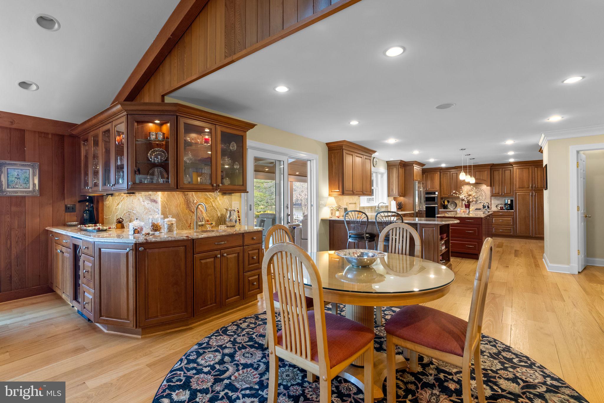 531 POINT FIELD DRIVE