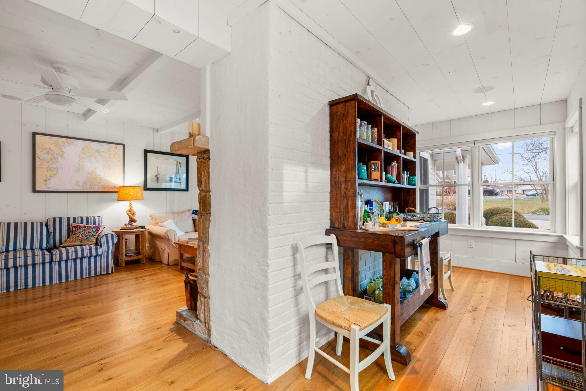3728 BAY DRIVE