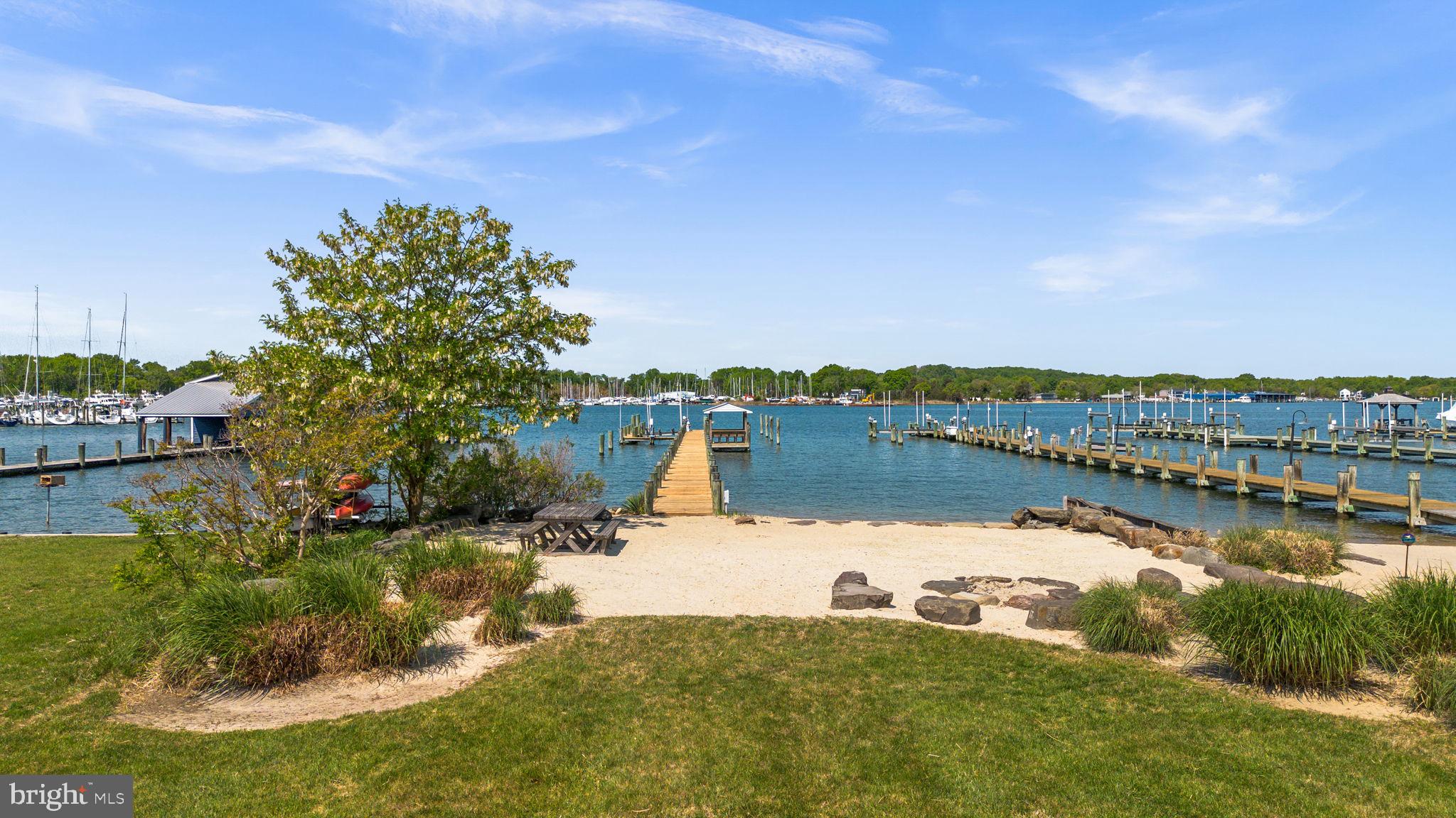 3728 BAY DRIVE
