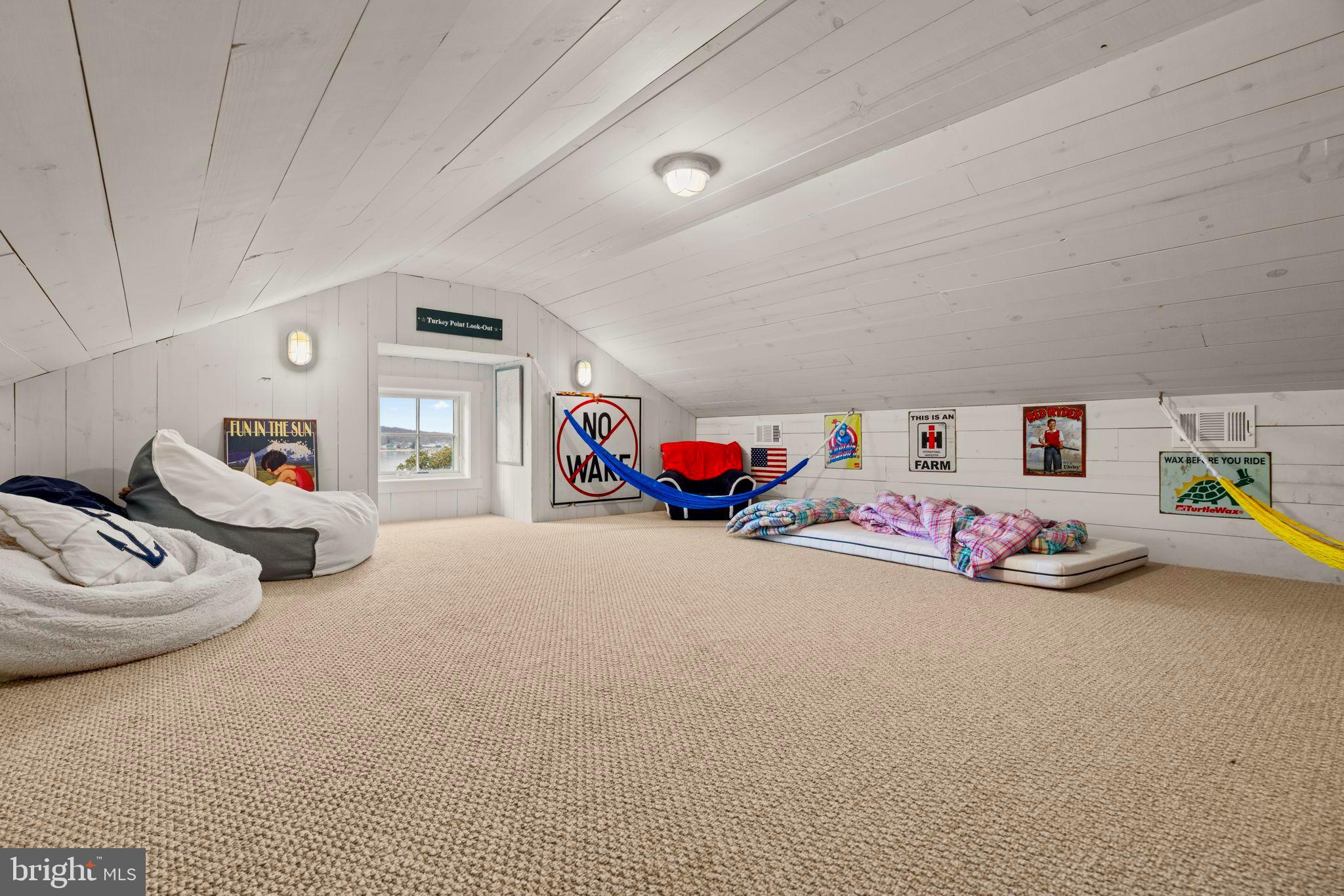3728 BAY DRIVE