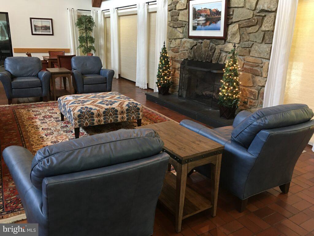807 EASTERN POINT ROAD
