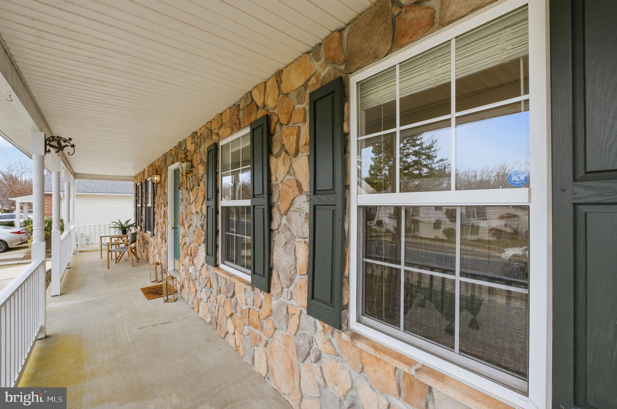 807 EASTERN POINT ROAD