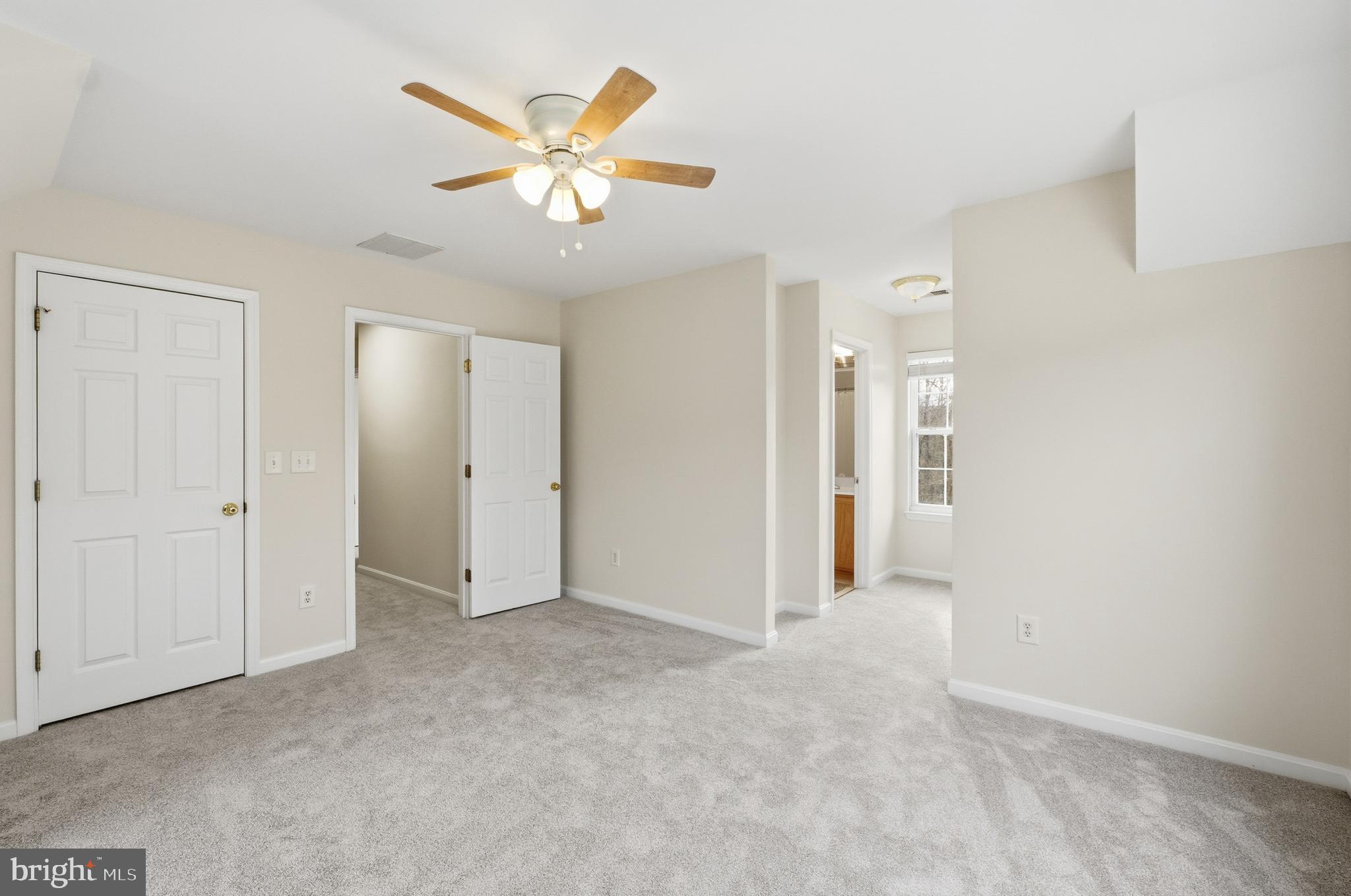 807 EASTERN POINT ROAD