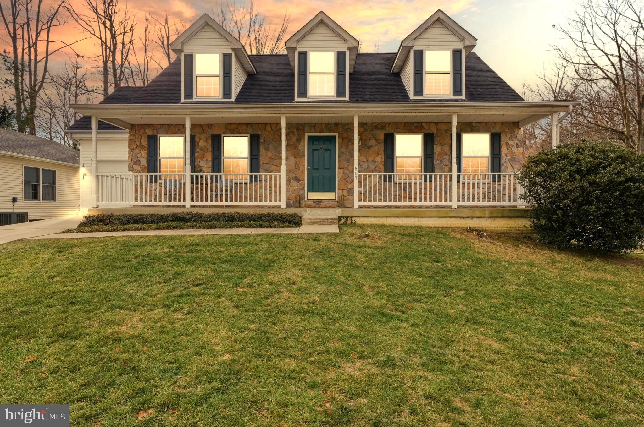 807 EASTERN POINT ROAD
