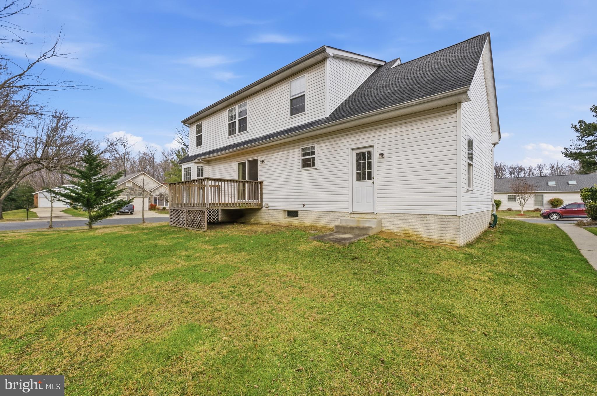 807 EASTERN POINT ROAD