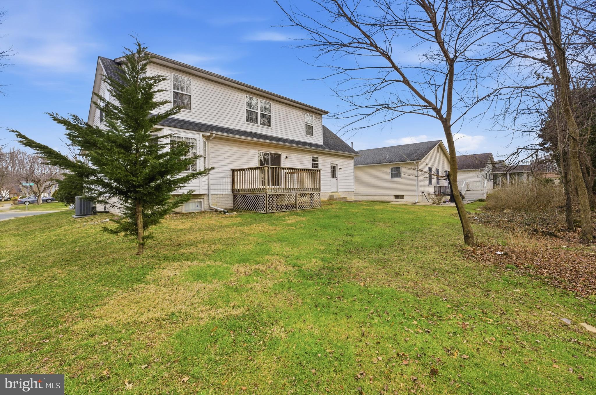807 EASTERN POINT ROAD