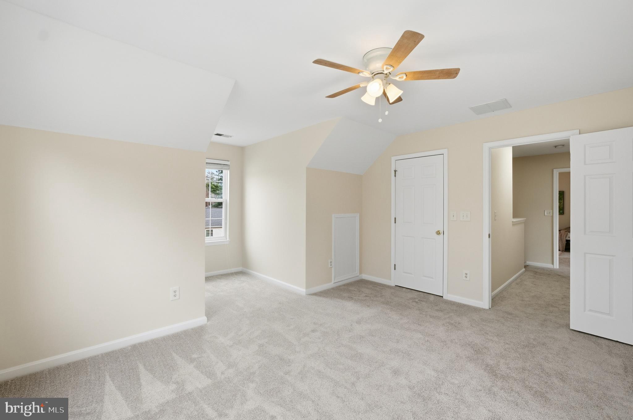 807 EASTERN POINT ROAD