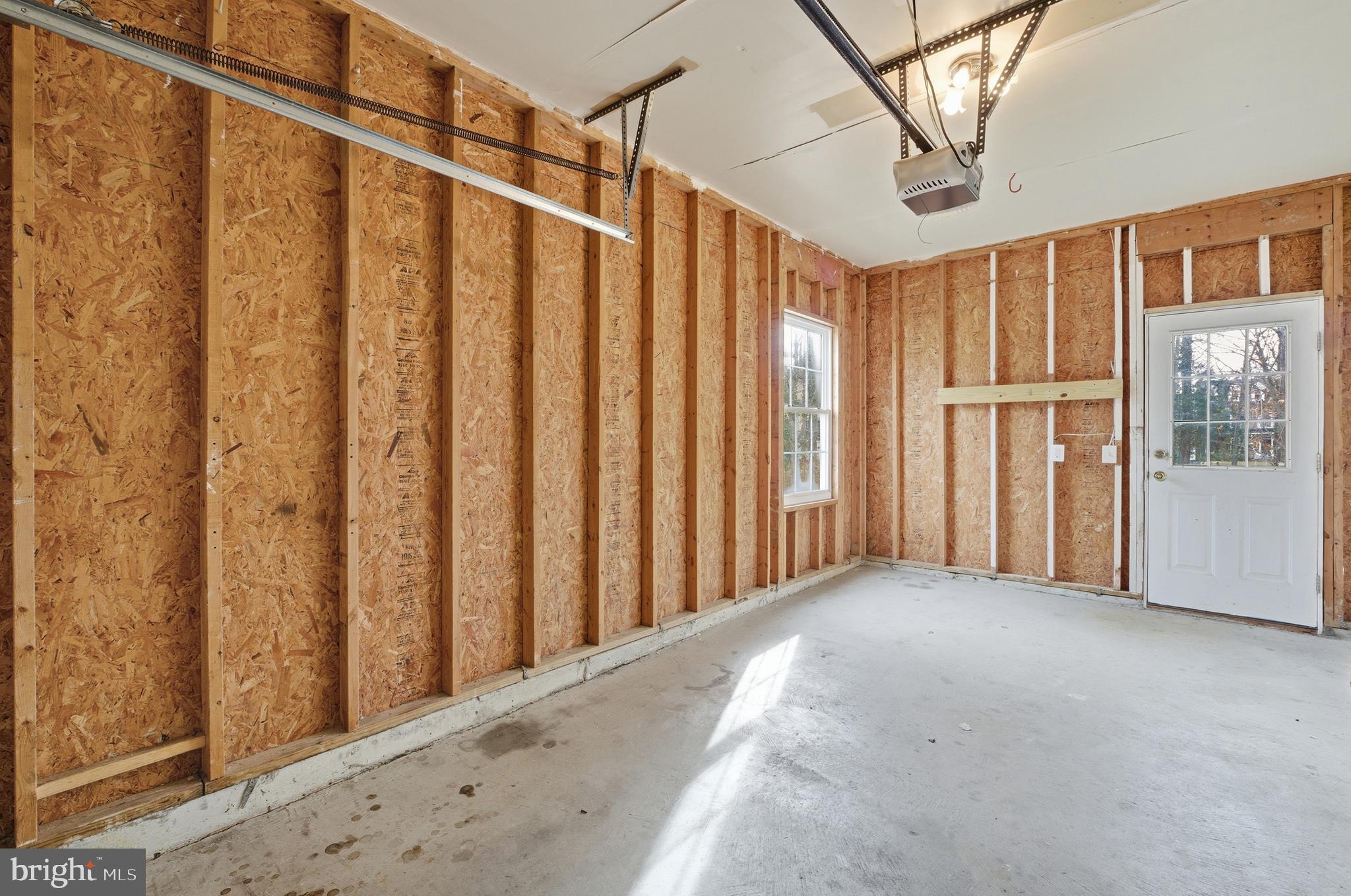 807 EASTERN POINT ROAD
