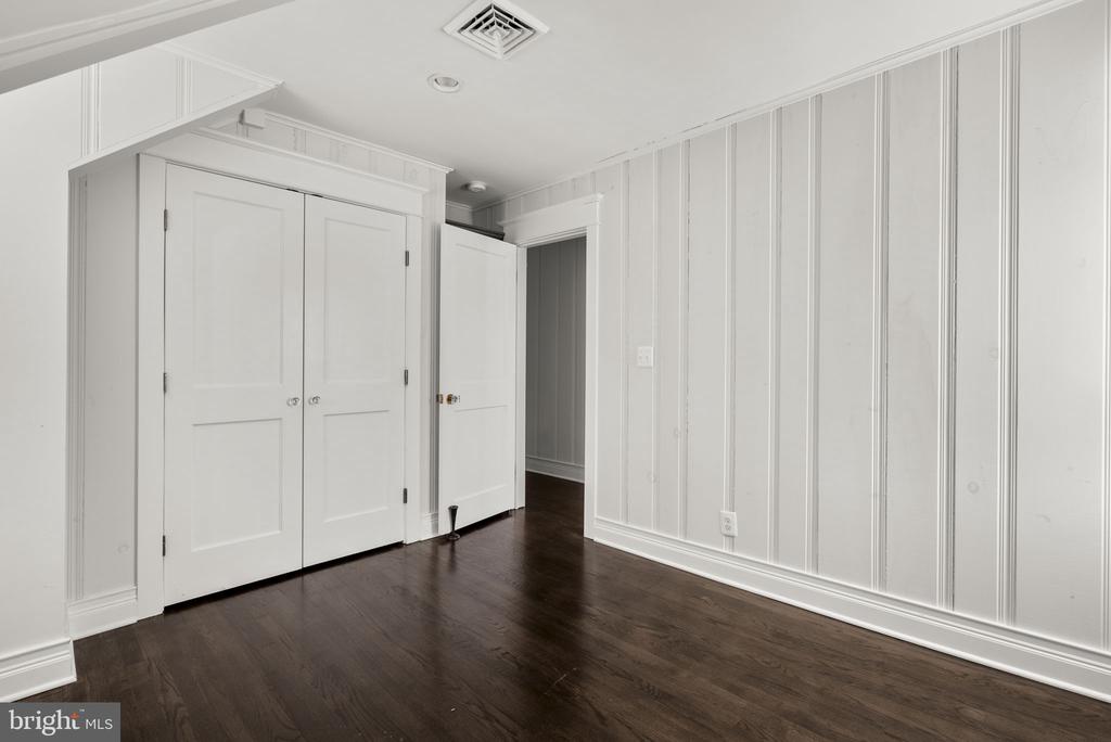 143 BOONE TRAIL