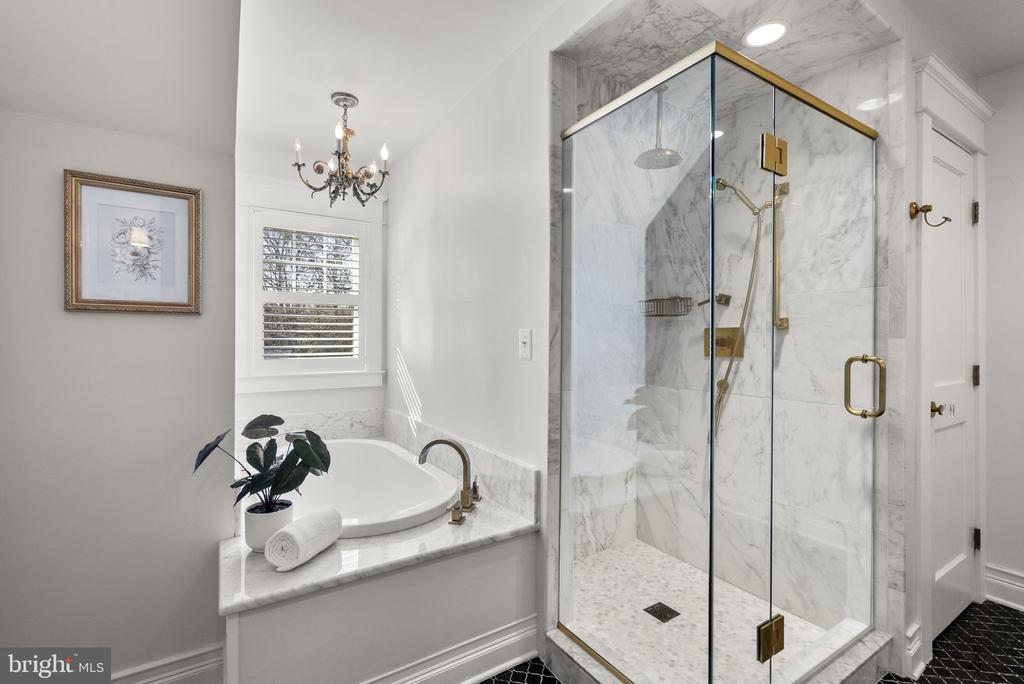 143 BOONE TRAIL