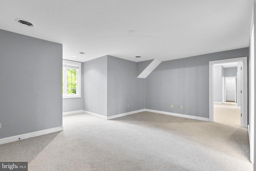 458 BRICKWORKS LANE