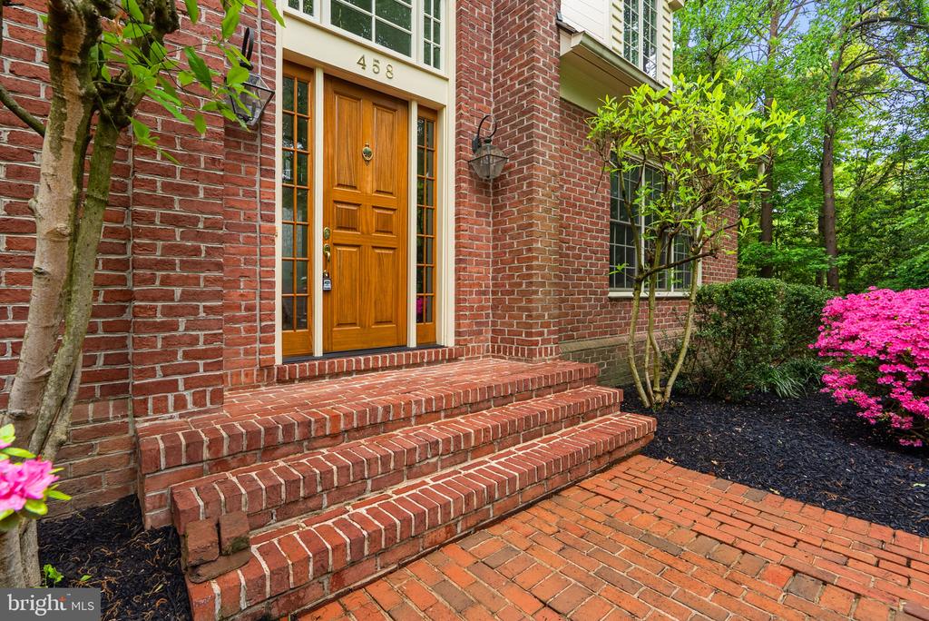 458 BRICKWORKS LANE