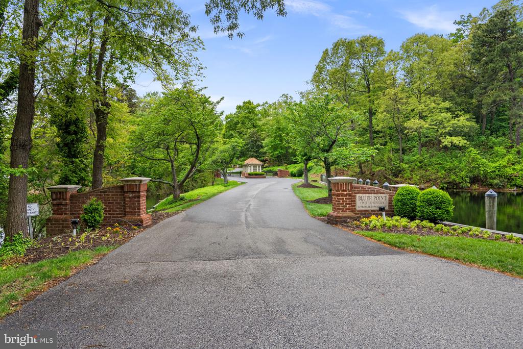 458 BRICKWORKS LANE