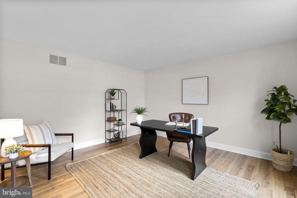 516 KANSALA DRIVE