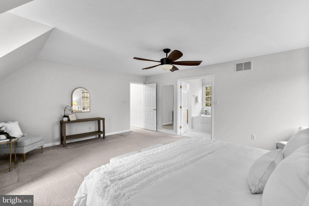 516 KANSALA DRIVE