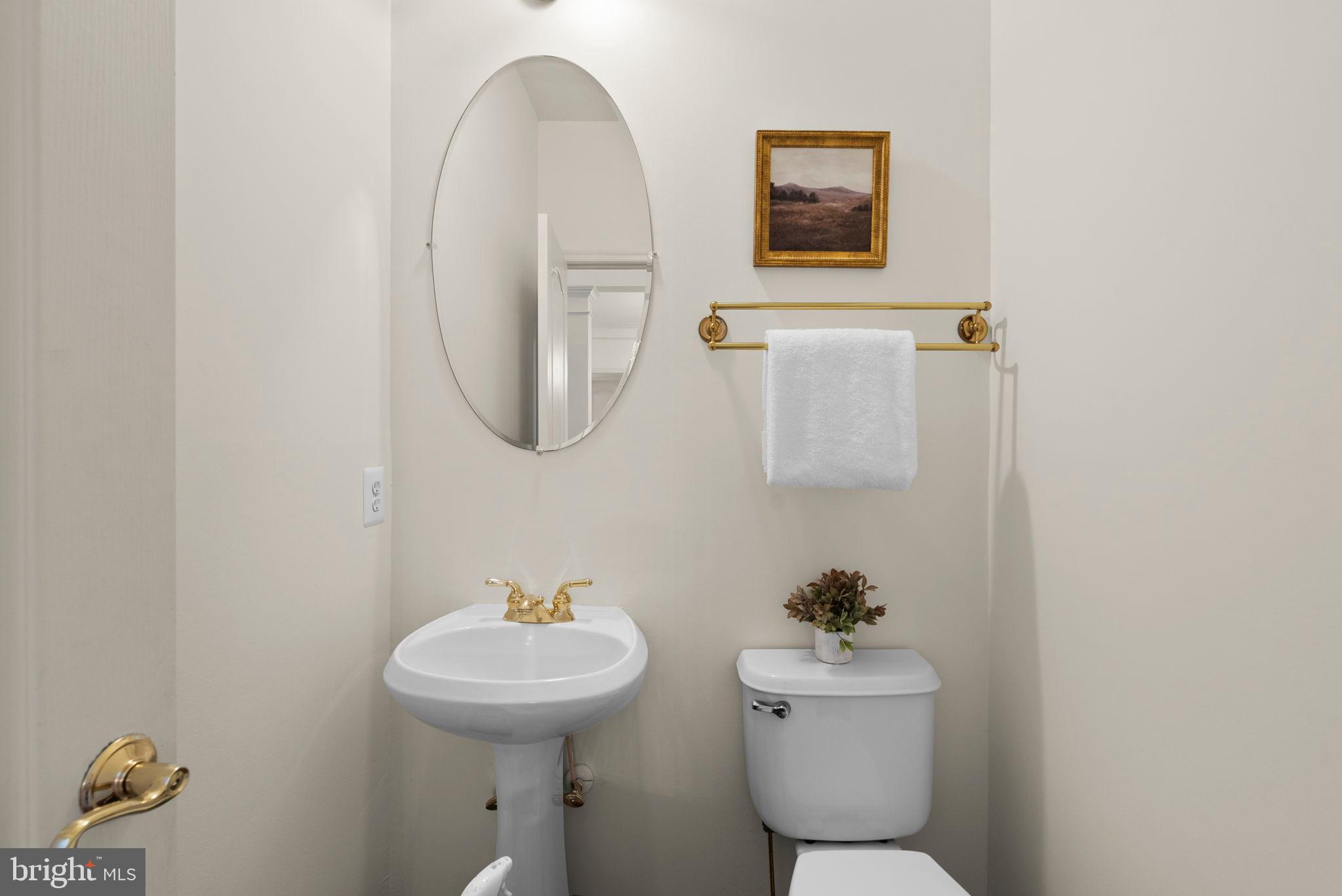 6015 TRACEYS LANDING ROAD