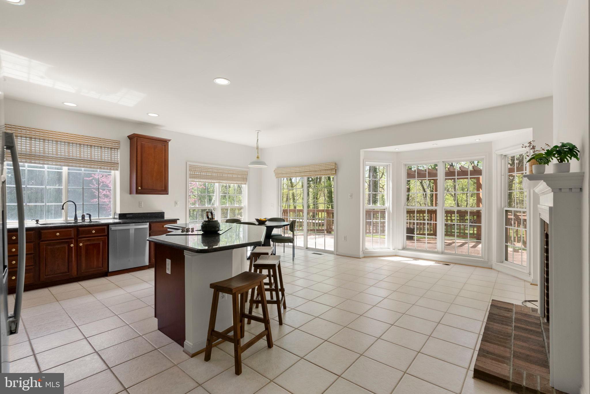 6015 TRACEYS LANDING ROAD