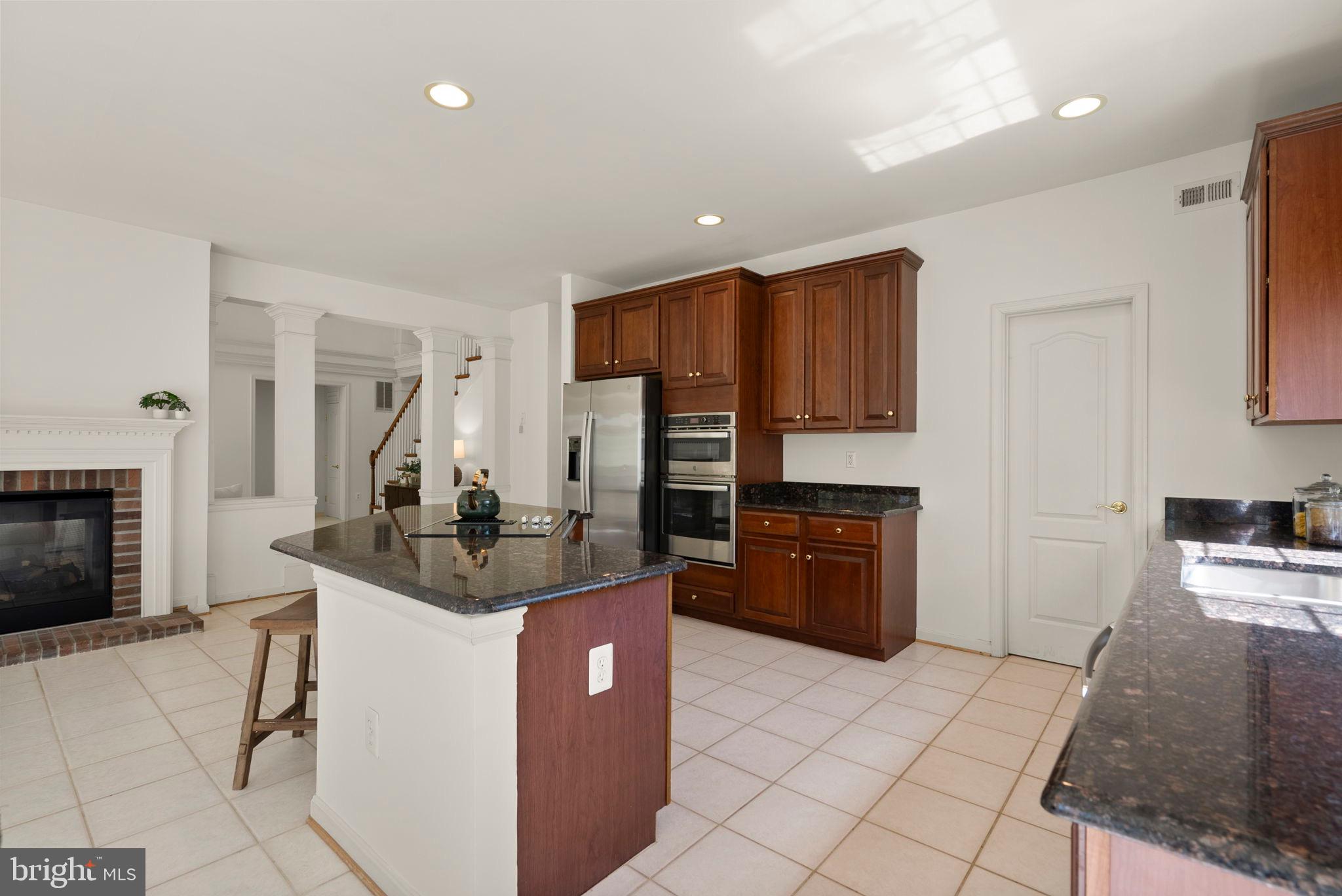 6015 TRACEYS LANDING ROAD