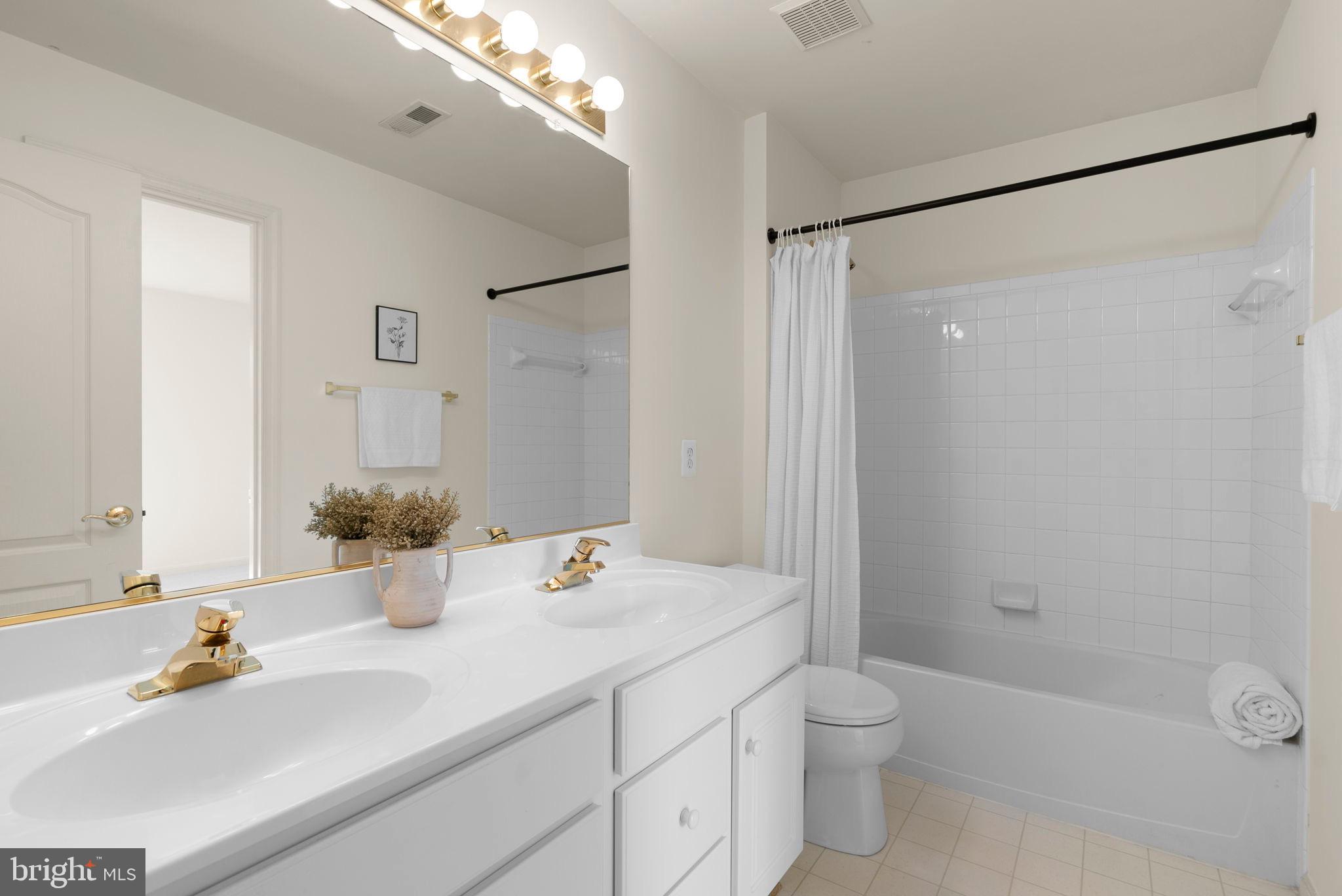 6015 TRACEYS LANDING ROAD