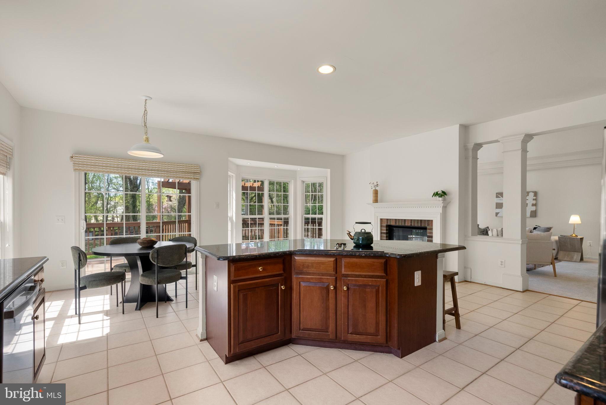 6015 TRACEYS LANDING ROAD