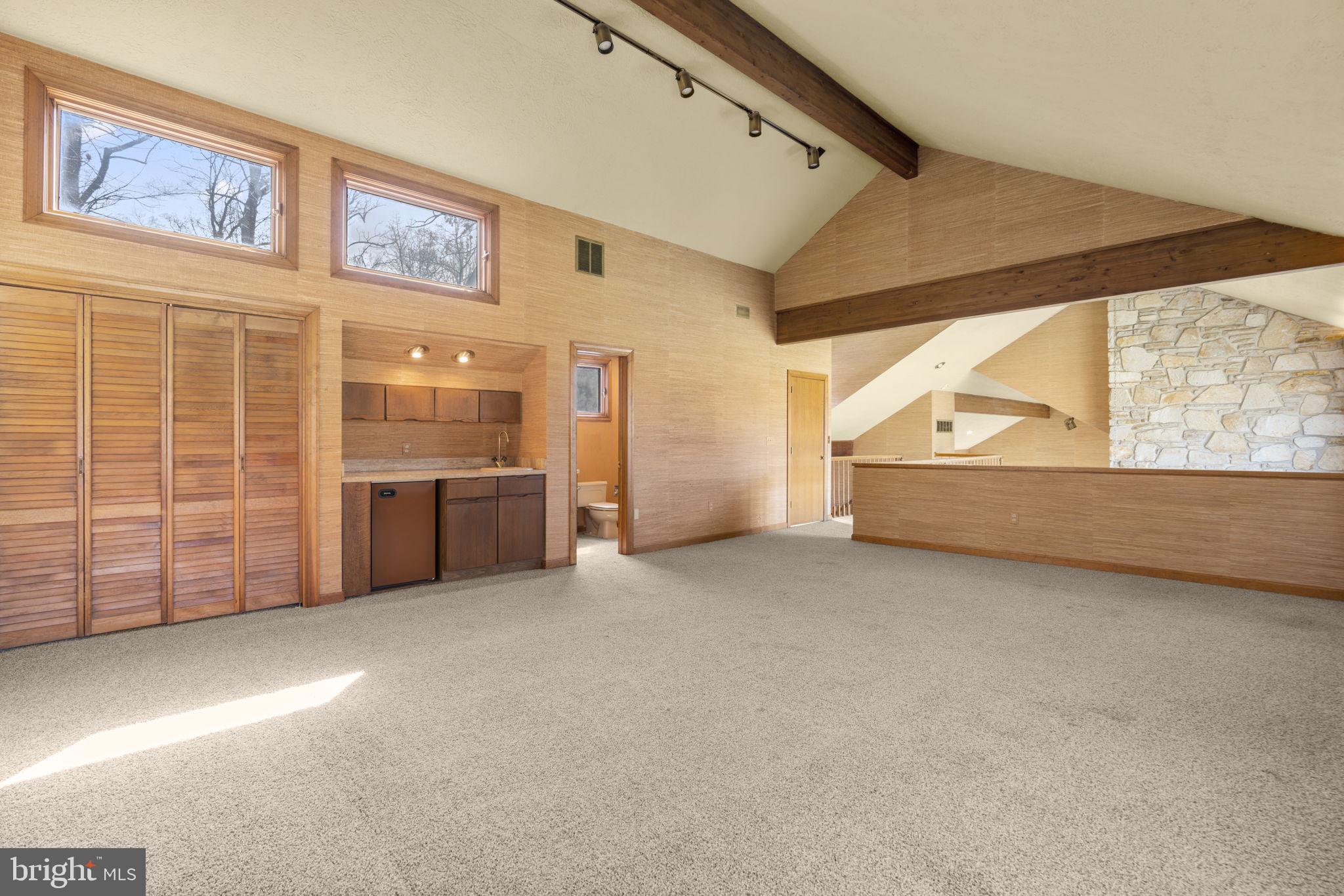 207 SAINT ANDREWS ROAD