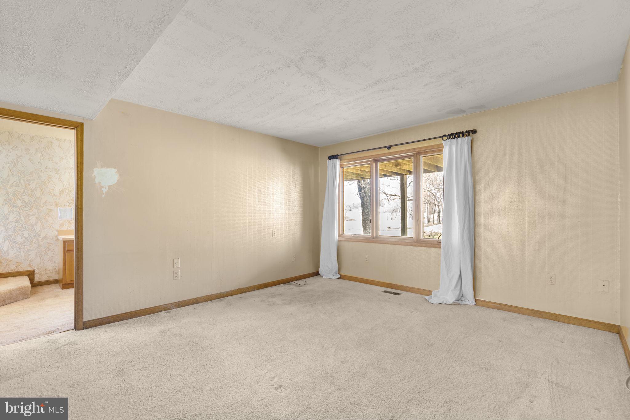 207 SAINT ANDREWS ROAD