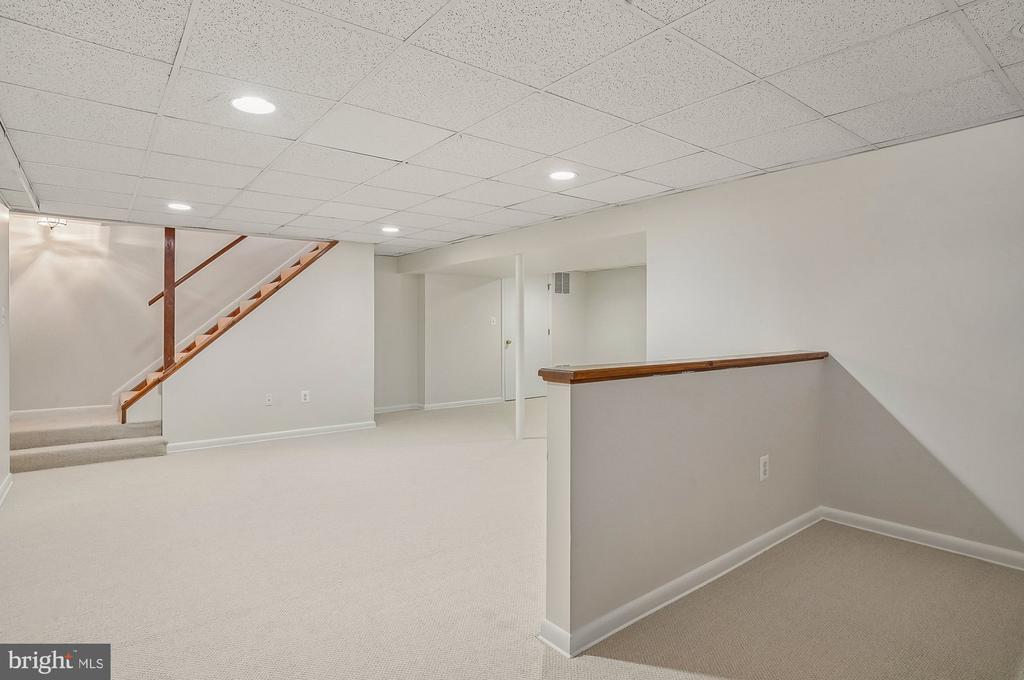 502 OLD PASTURE LANE