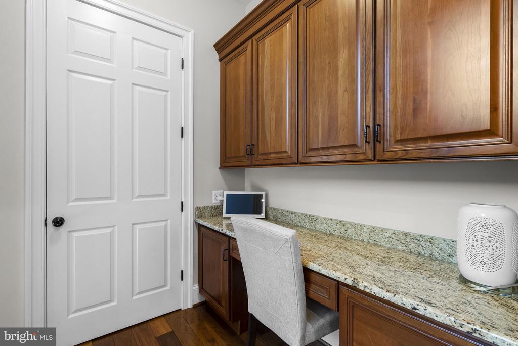 159 BOONE TRAIL