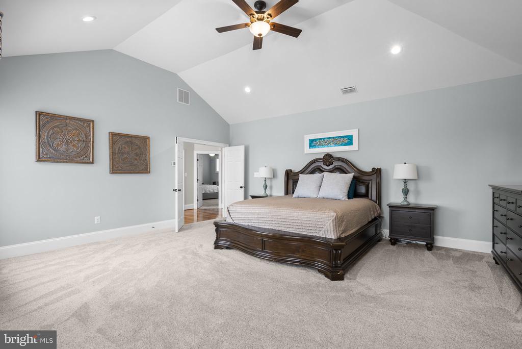 159 BOONE TRAIL