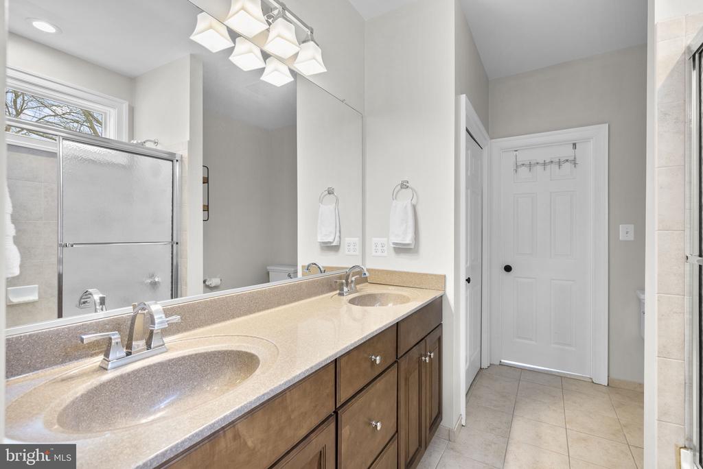 159 BOONE TRAIL