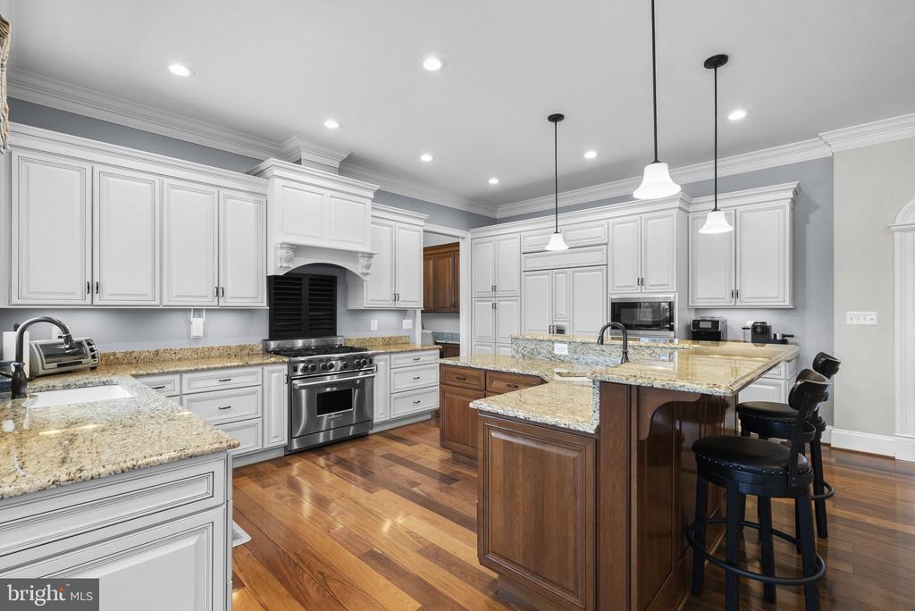 159 BOONE TRAIL