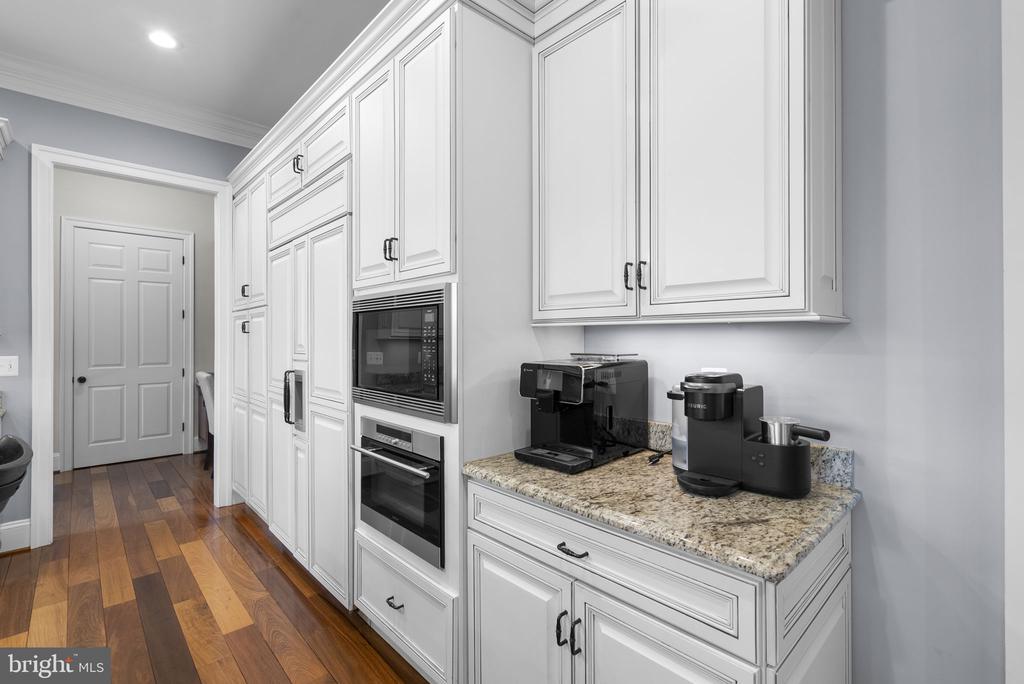 159 BOONE TRAIL