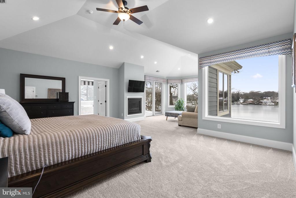 159 BOONE TRAIL