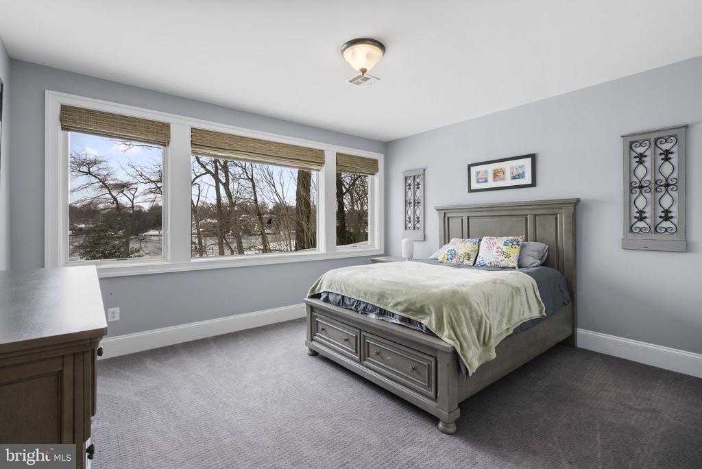 159 BOONE TRAIL