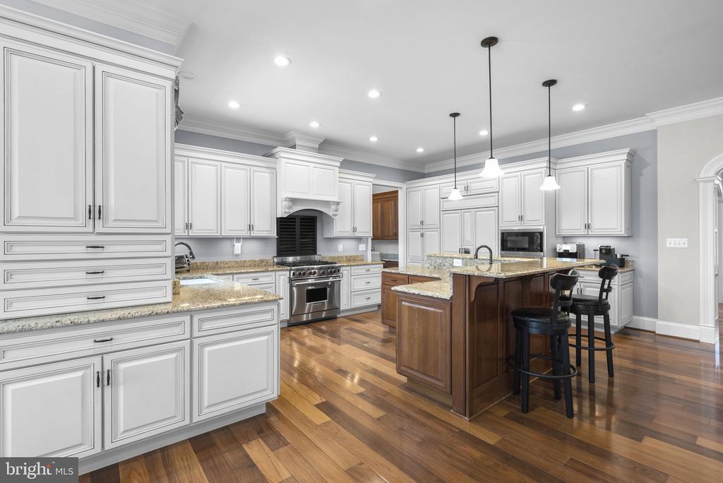 159 BOONE TRAIL