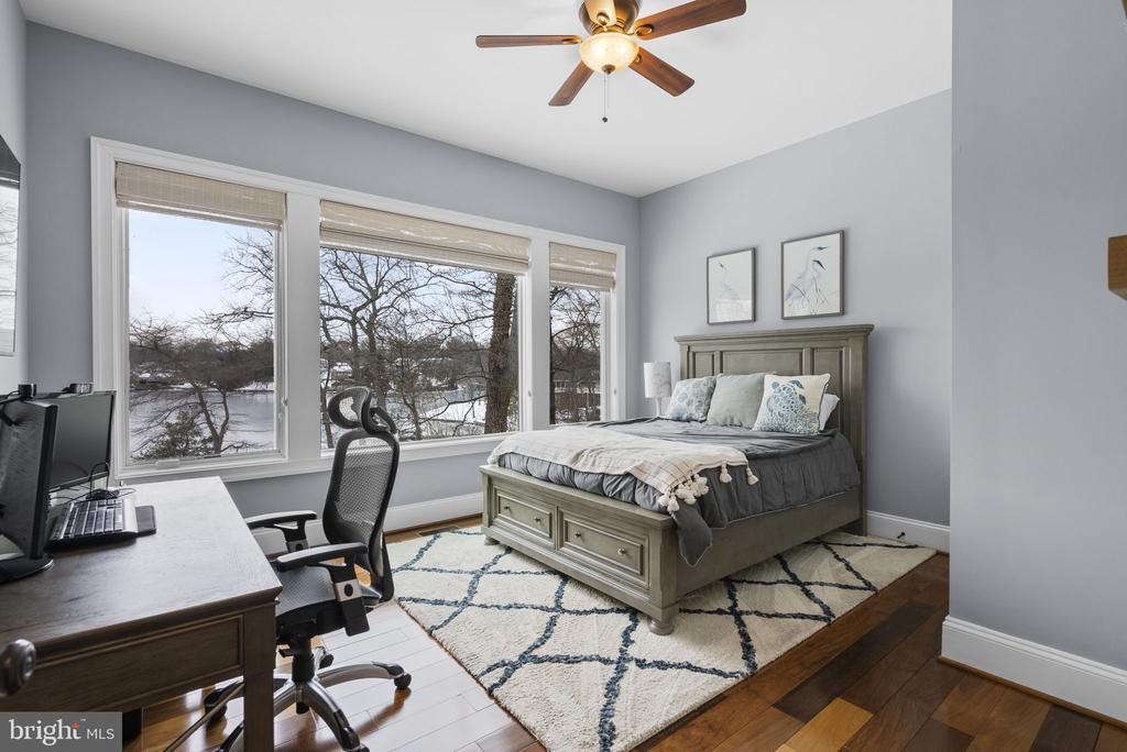 159 BOONE TRAIL