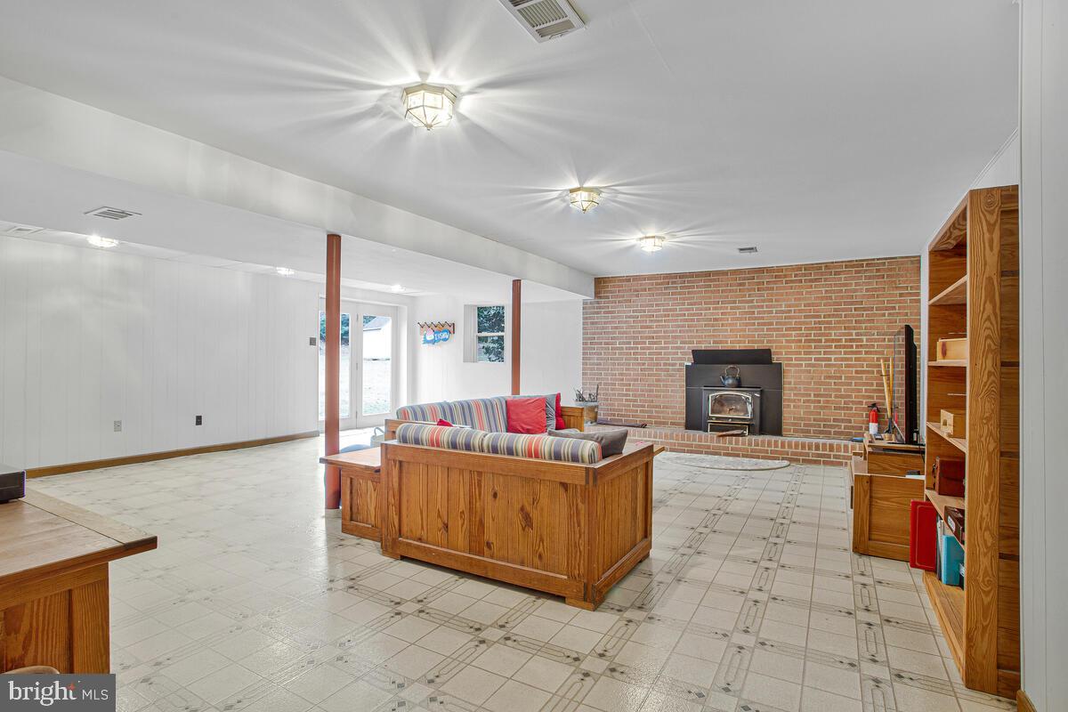 1230 BALFOUR DRIVE