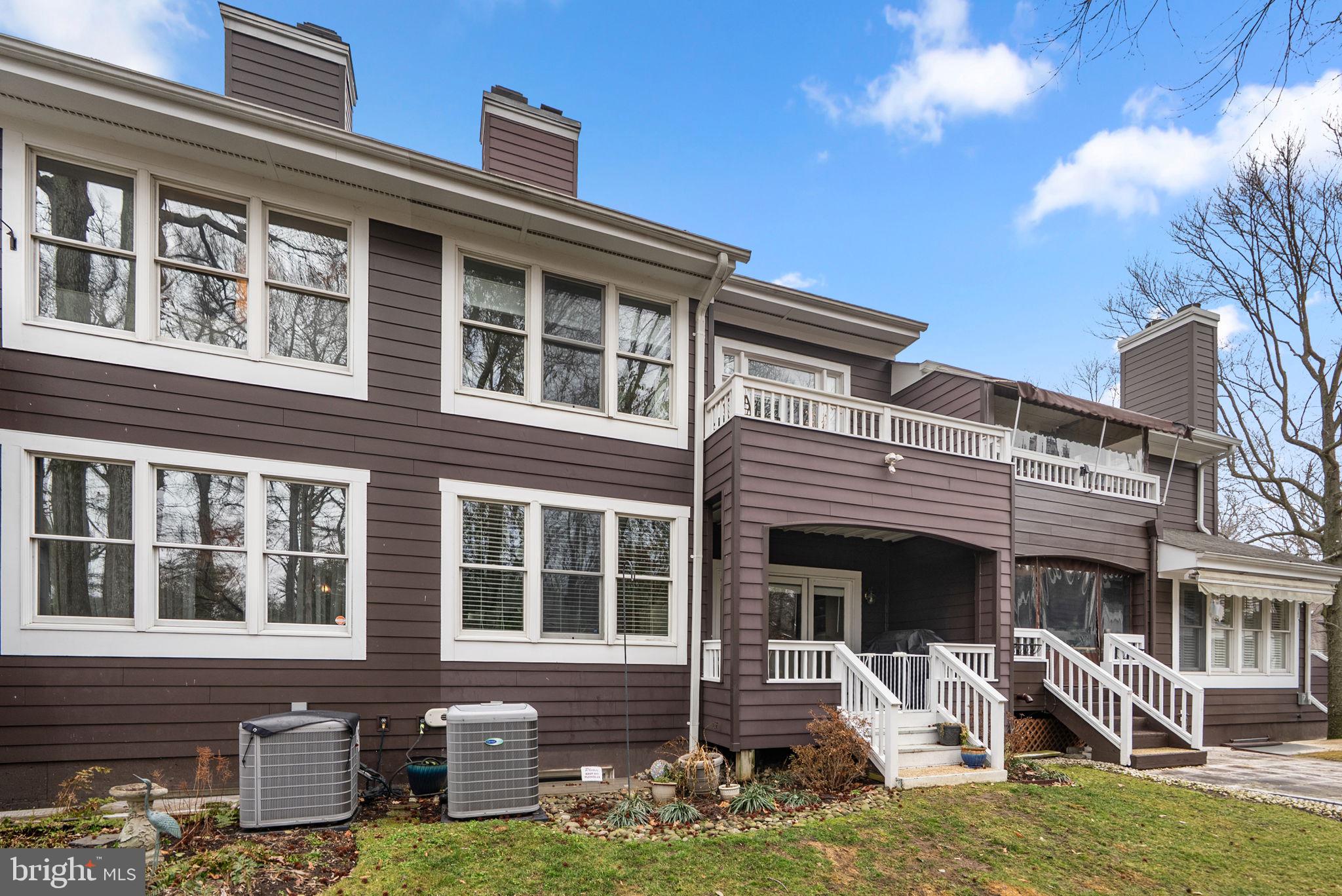 2733 GINGERVIEW LANE