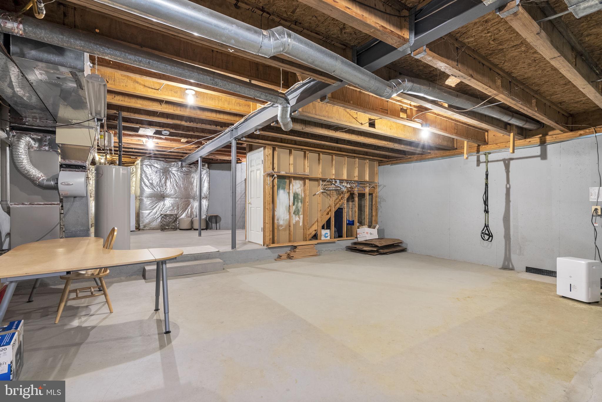 2733 GINGERVIEW LANE