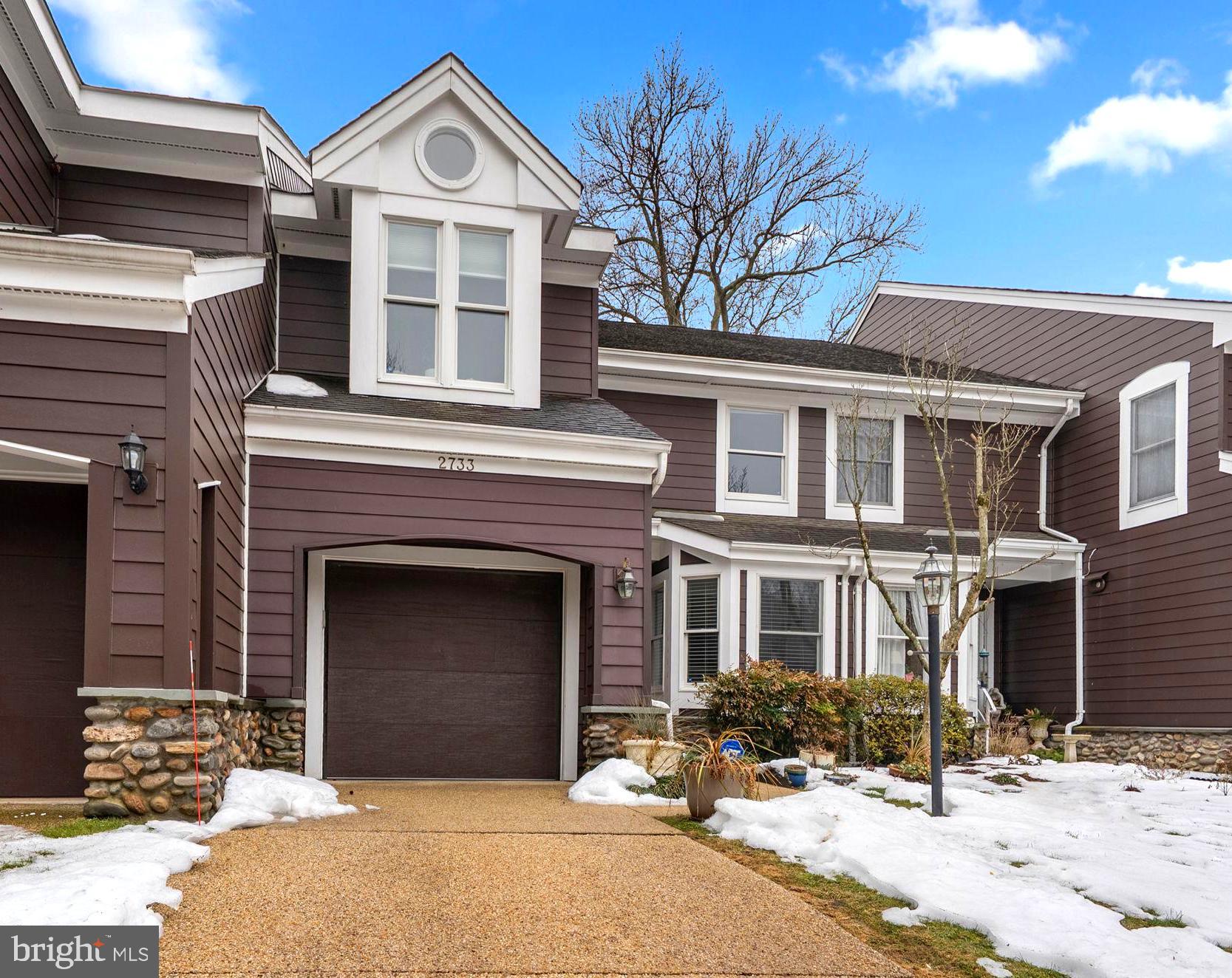 2733 GINGERVIEW LANE