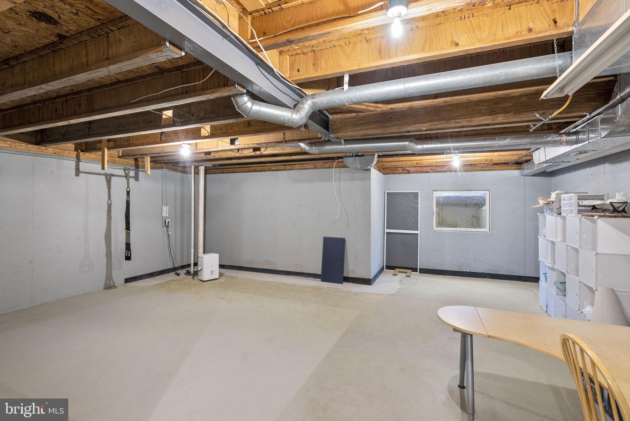 2733 GINGERVIEW LANE