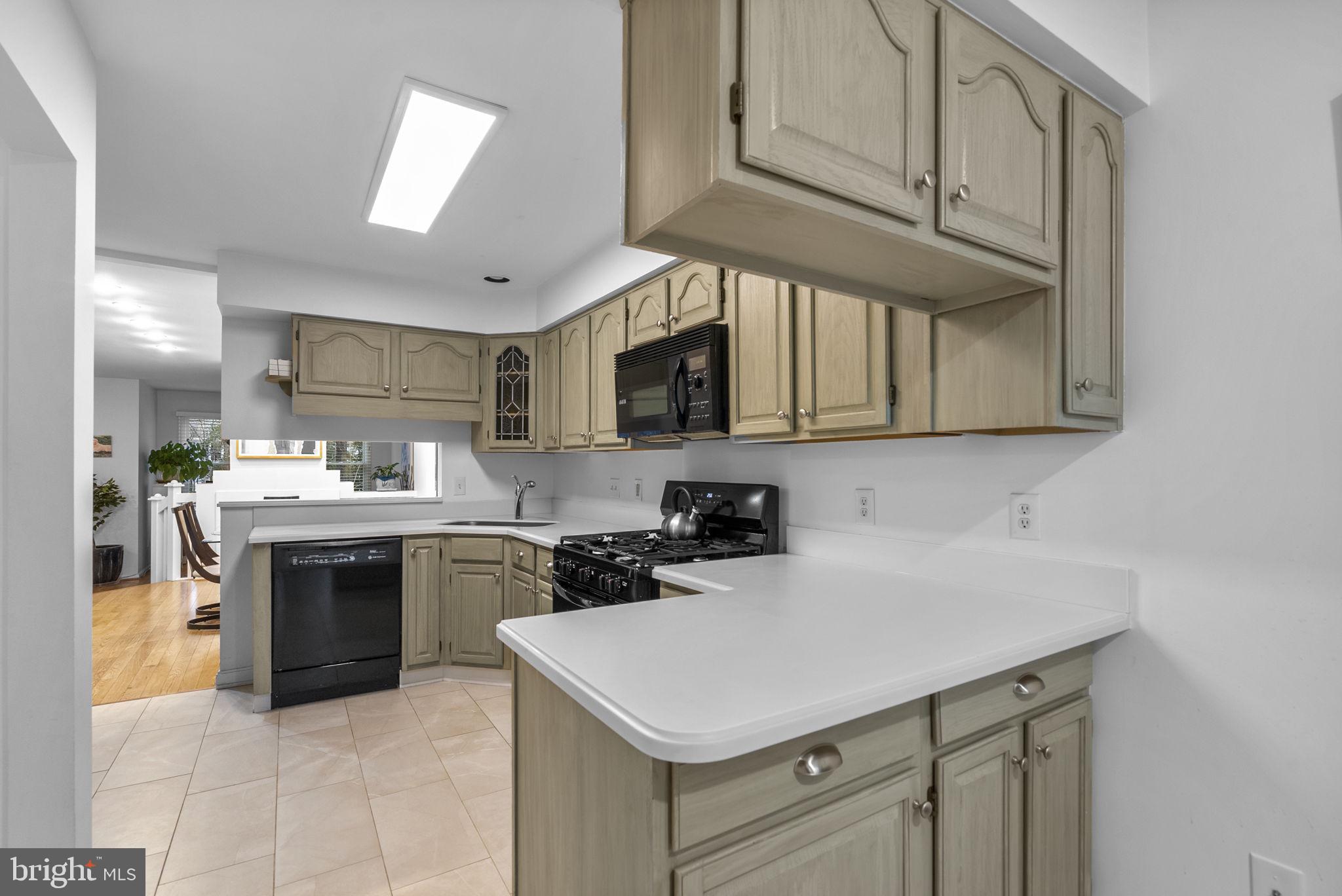 2733 GINGERVIEW LANE