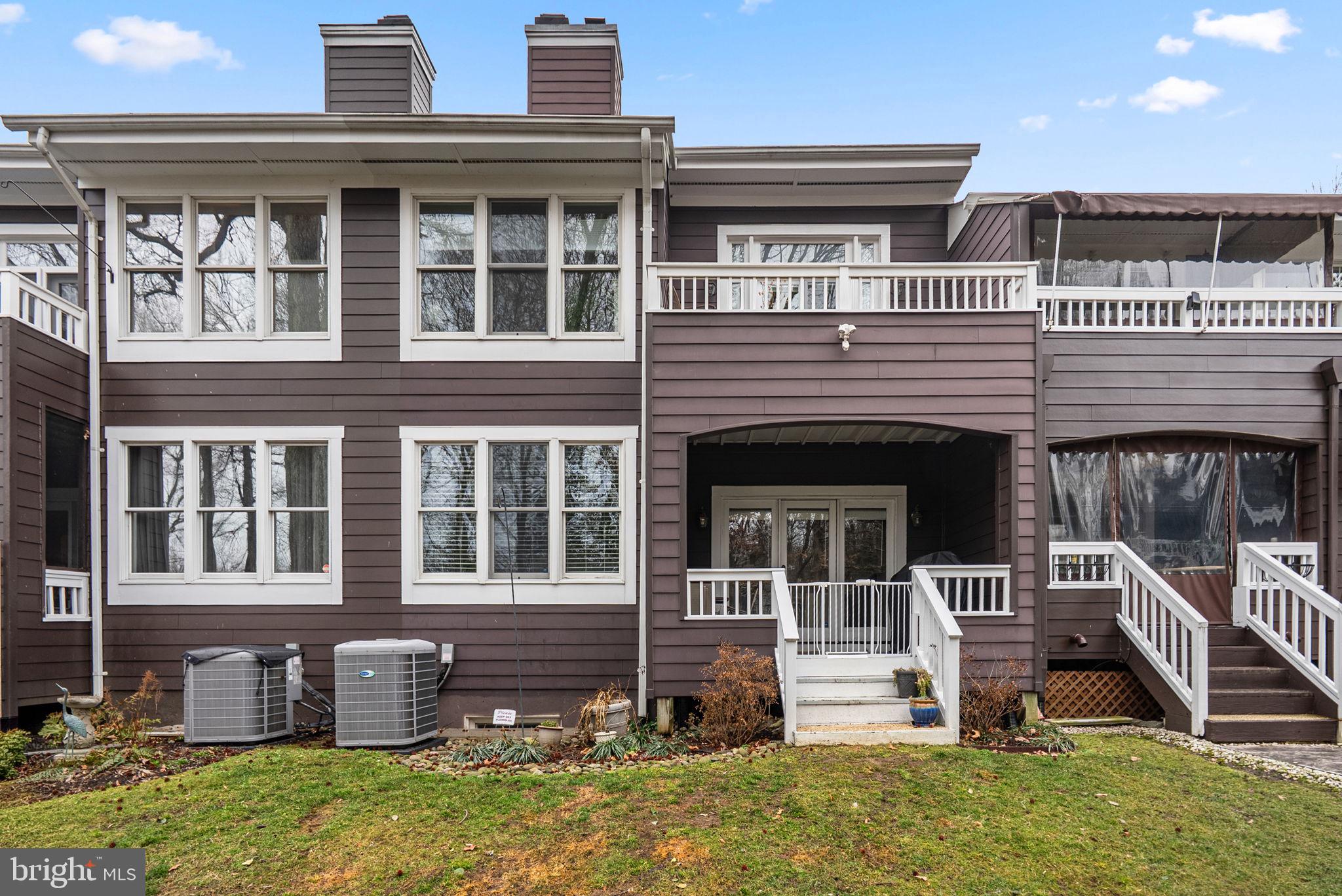 2733 GINGERVIEW LANE