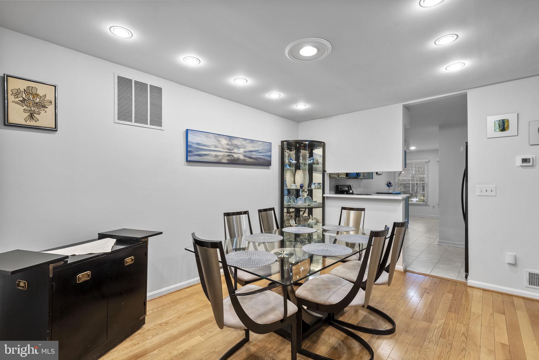 2733 GINGERVIEW LANE