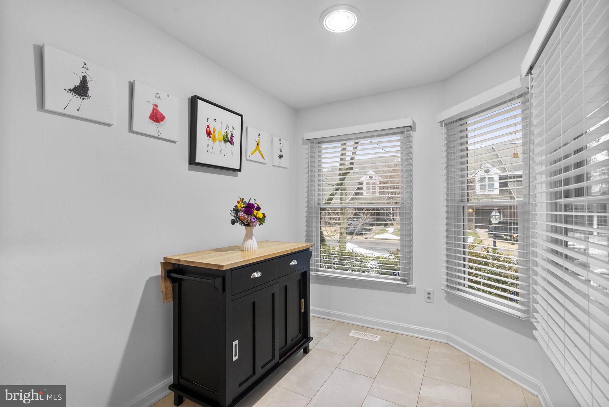 2733 GINGERVIEW LANE