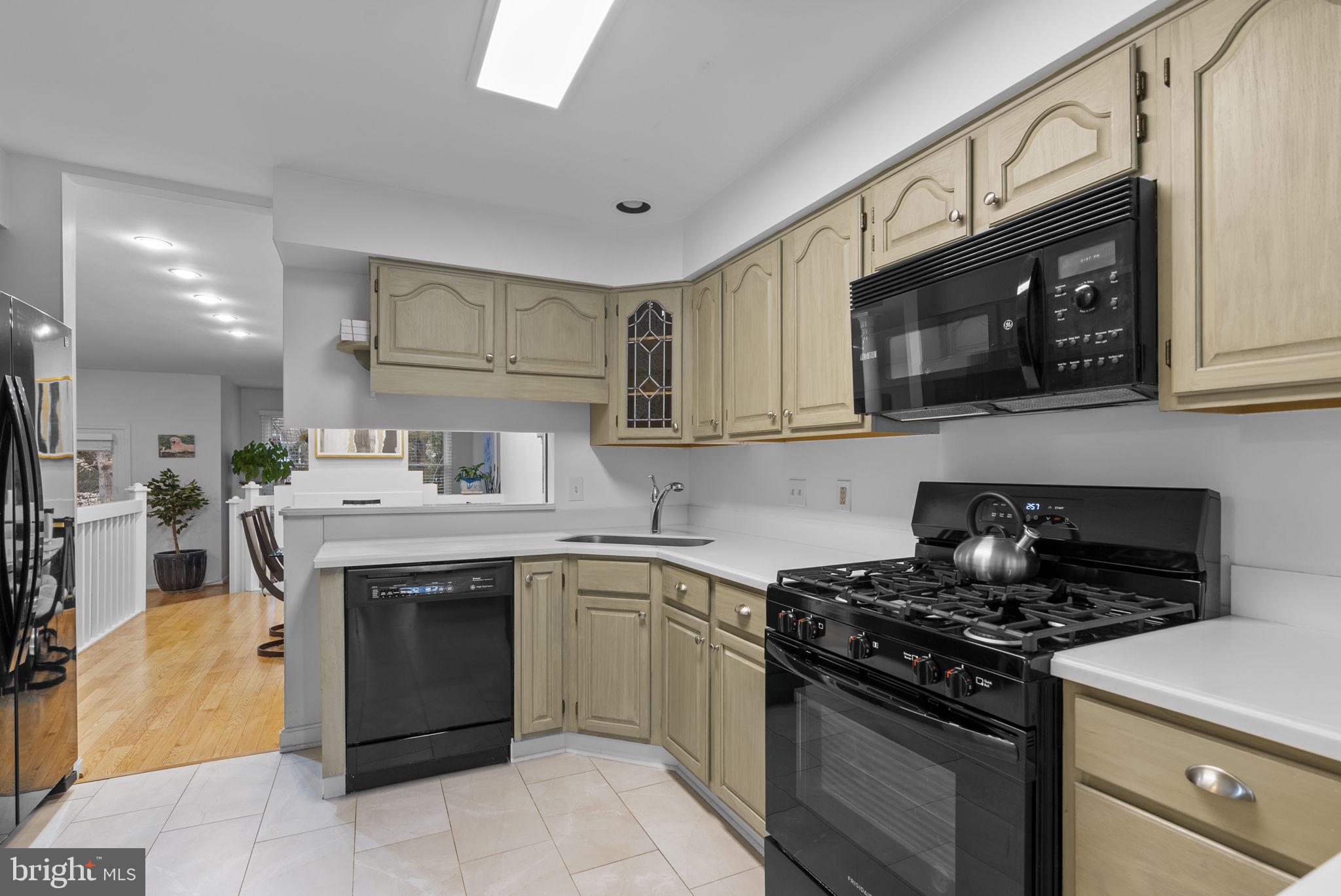 2733 GINGERVIEW LANE