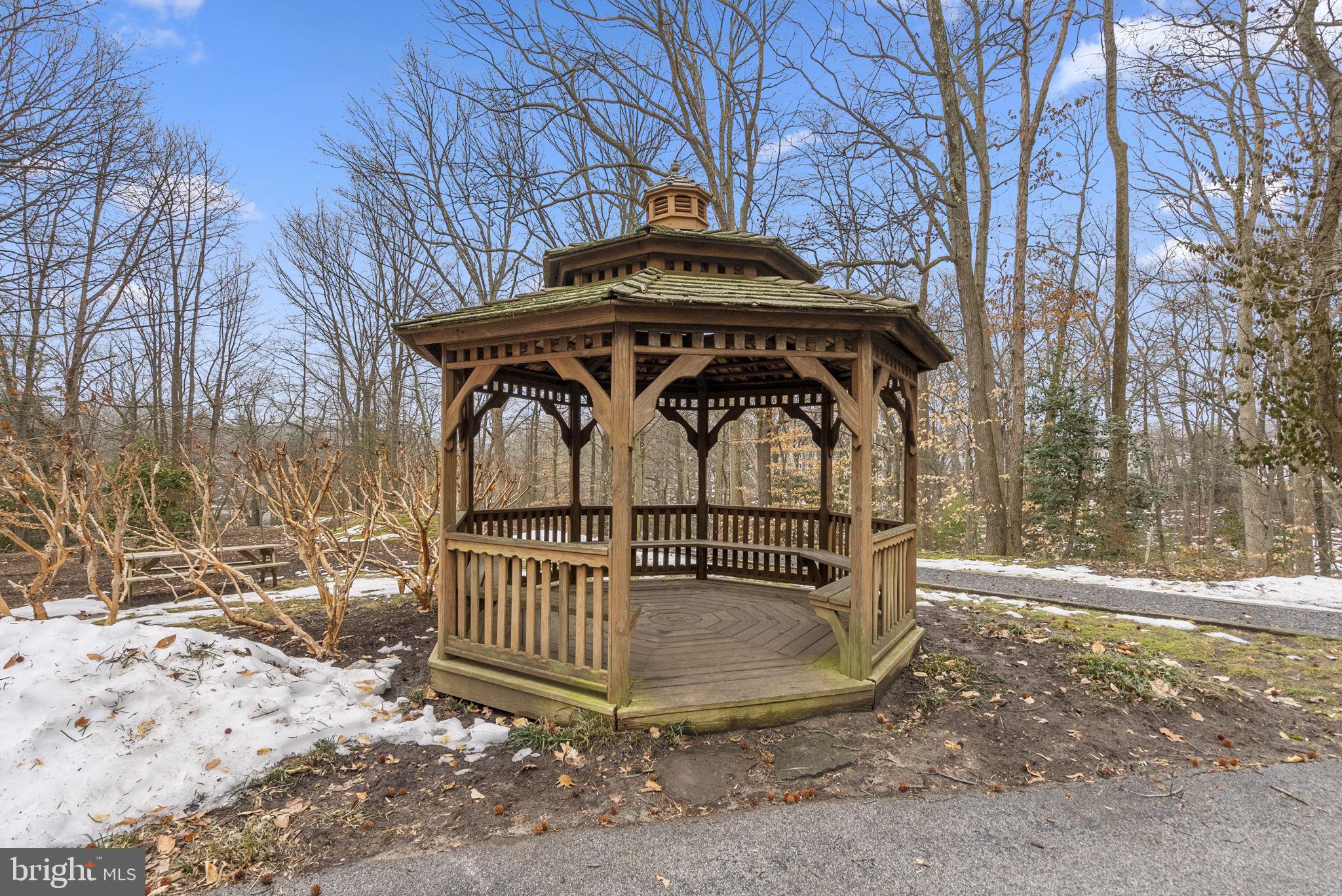 2733 GINGERVIEW LANE