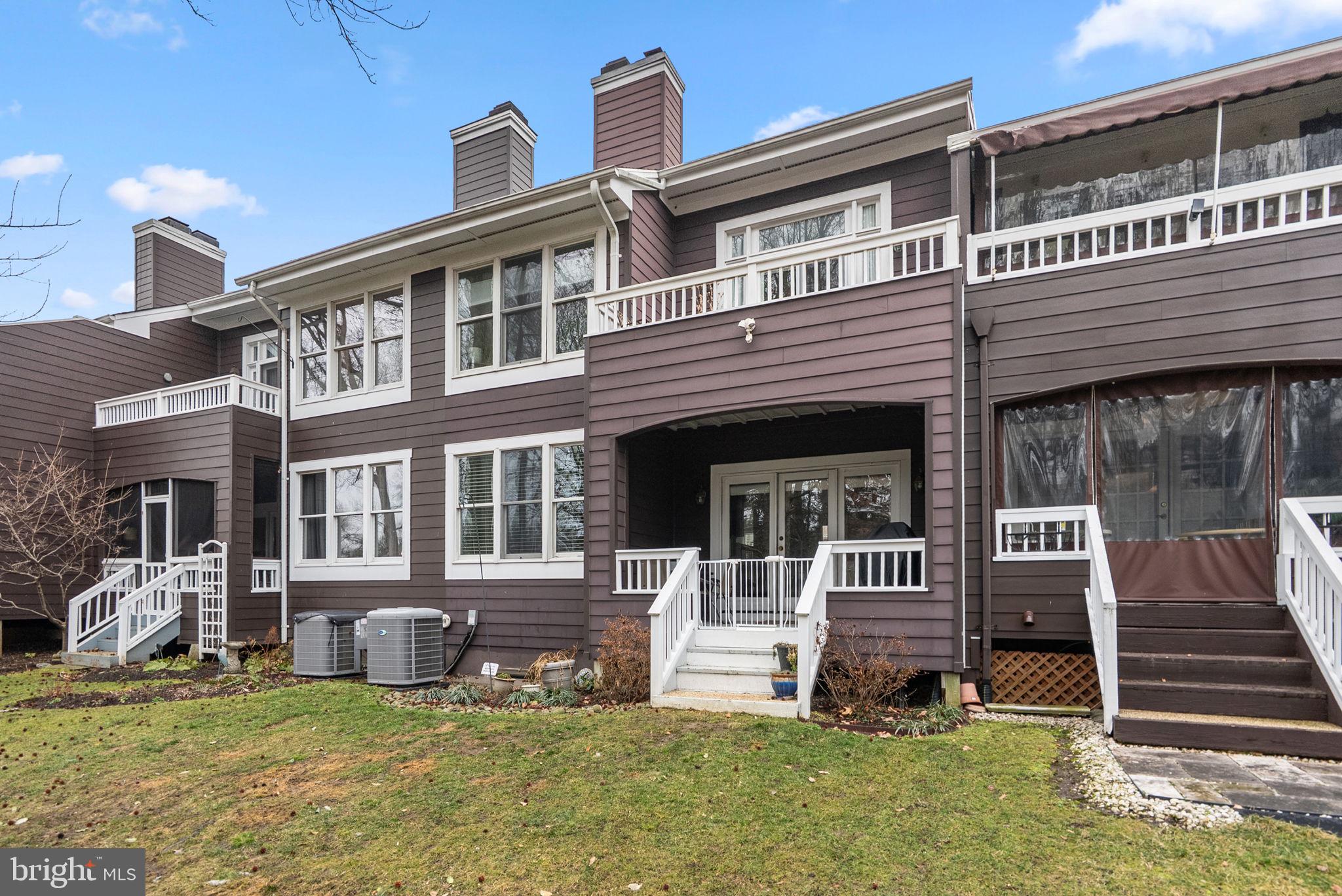 2733 GINGERVIEW LANE